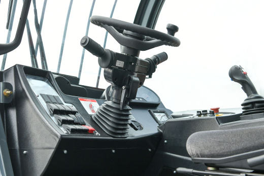 Телескопический погрузчик HELI 35H88-125-C3 Телескопический погрузчик HELI 35H88-125-C3